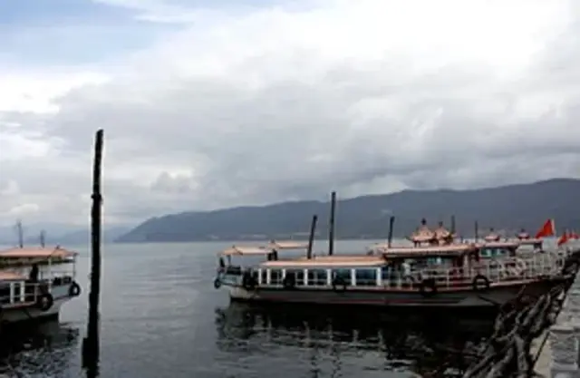 The Erhai Lake Cruise