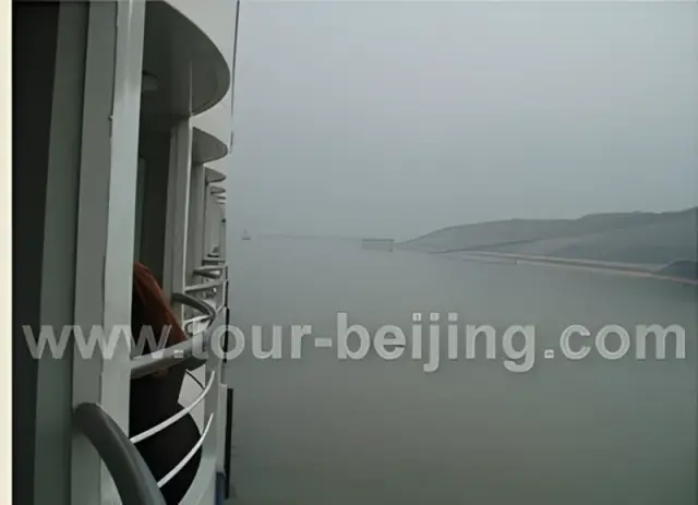 Hong Kong Guilin Yangtze River Xian Beijing 12 Day Tour