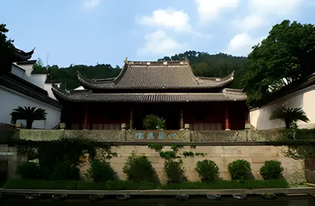 Baoguo Temple