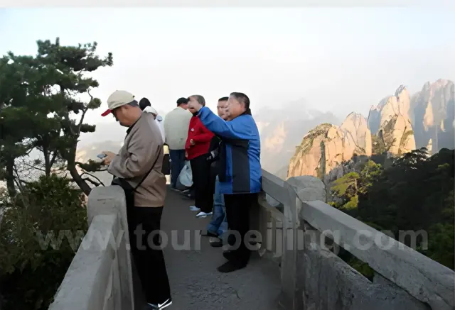 Beijing Huangshan Hongcun Shanghai 9 Days Tour