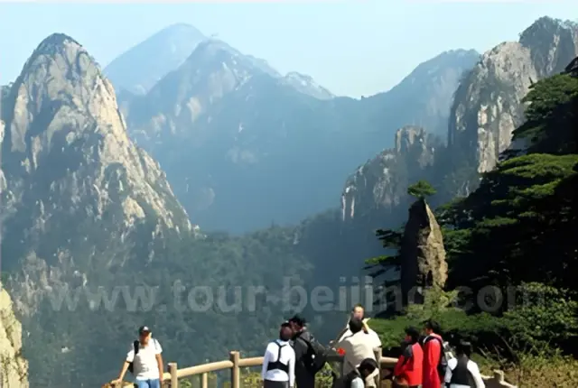 Beijing Huangshan Hongcun Shanghai 9 Days Tour