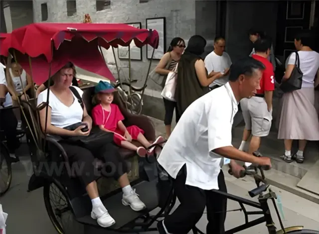 Beijing Half Day Handicrafts Tour