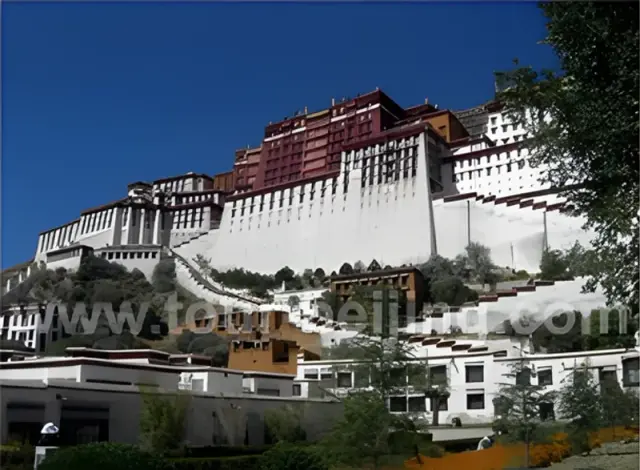Beijing Xian Chengdu Lhasa Shanghai 14 Day Tour