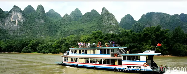 Cruise on Li River