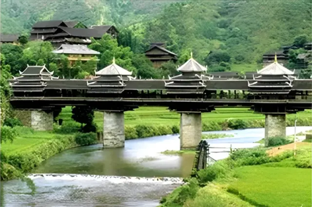 9 Day Tour of Passing Guizhou Plateau