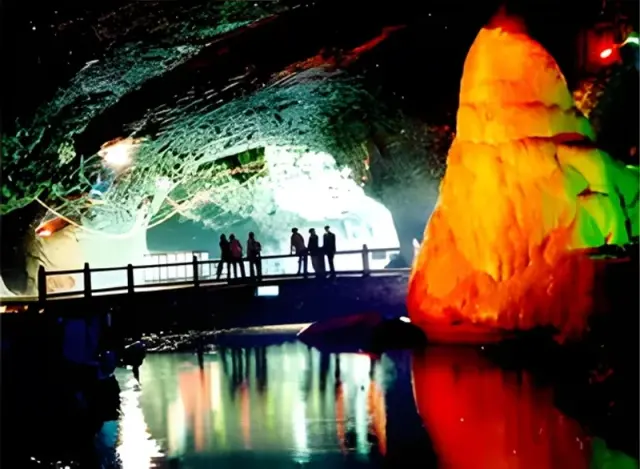 5 Day Karst Landscape & Minority Culture Tour