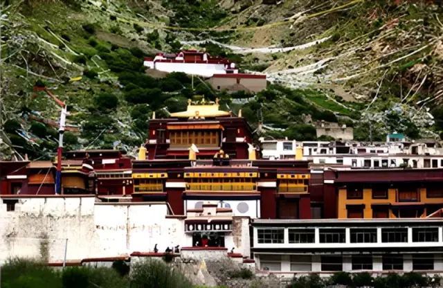 Tsurphu Monastery