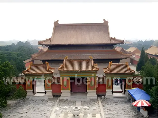 Beijing Eastern Qing Tombs Day Tour