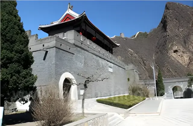 Huangyaguan Great Wall Day Trip from Tianjin Port