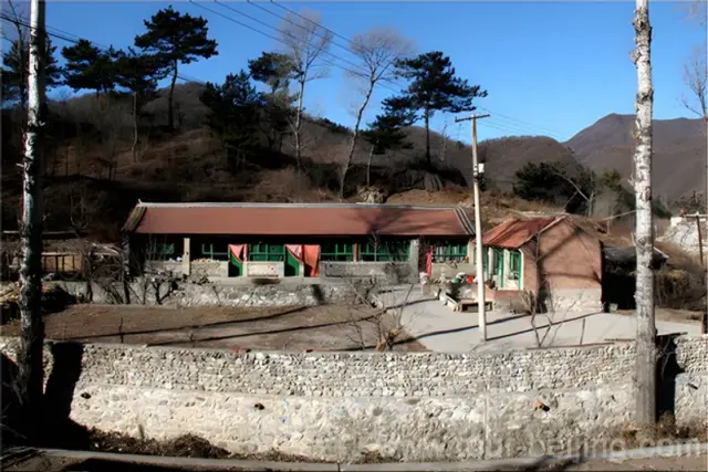 Camping on Jiankou Great Wall and Hike from Mutianyu Great Wall 2 Day /1 Night Tour