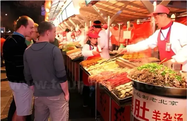 Donghuamen Night Food Market