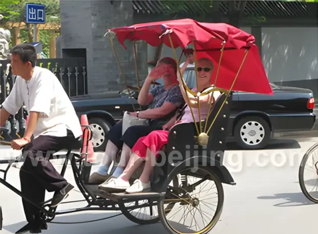 TCM ABC + Hutong + Foot Message Day Tour