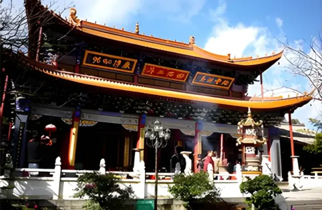 Qiongzhu Temple