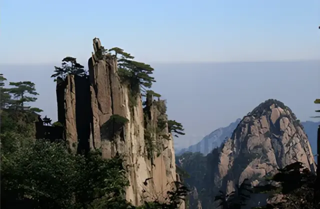 Cable car up to Mount Huangshan