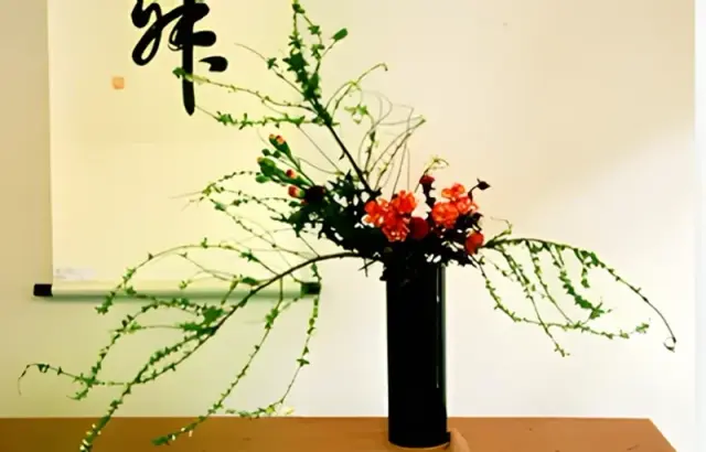 2-Hour Flower Arrangement or Floral Design Private Class