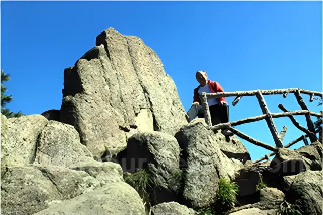 Beijing Huangshan Hongcun Shanghai 9 Days Tour