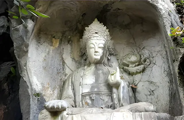 Feilai Peak Grottoes