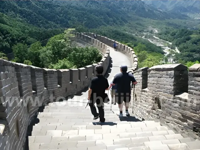 Beijing Xian Chongqing Yangtze River Yichang Shanghai 12 Day Expo Tour