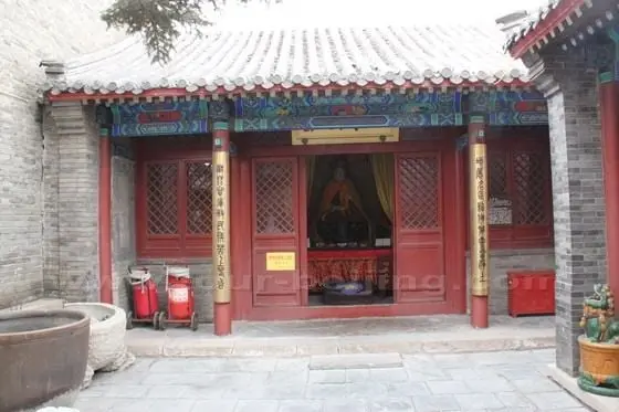 Di Zuang Hall ( Ksitigarbha ) - One of the four Bodhisattvas of Buddhism.