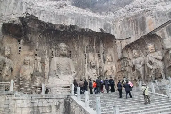 A close look at Fengxian Temple