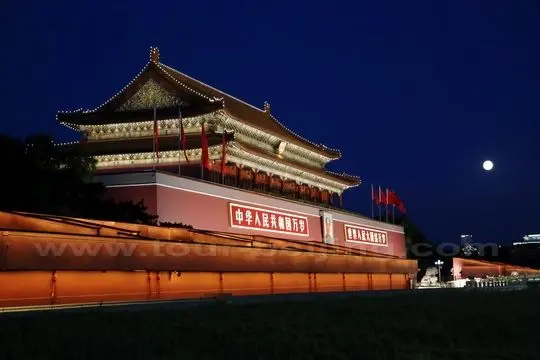 A closer look at Tiananmen Tower