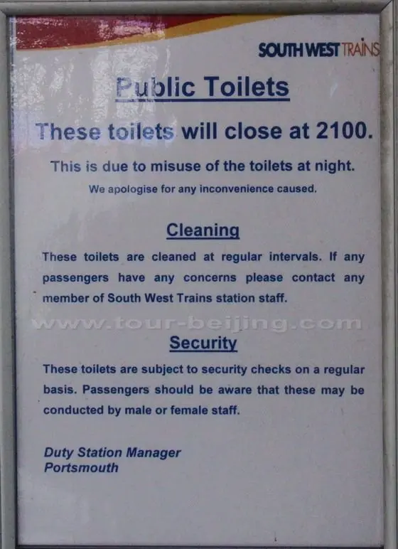 A signboard by a free toilet in the Train Station of Portmouth