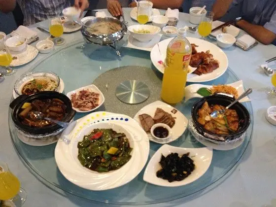 A table dinner sponsored by Beijing Tourism Bureau