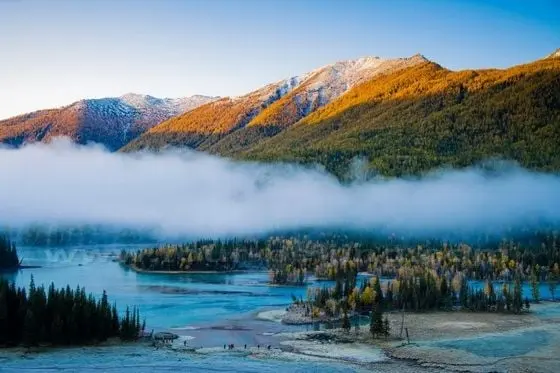 Autumn Scene at Bai Lake