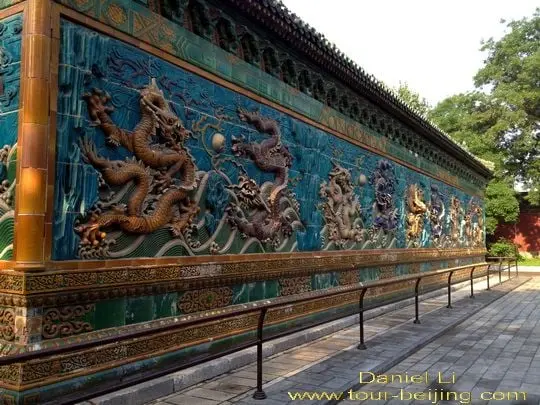 Morning Stroll around Beihai Park