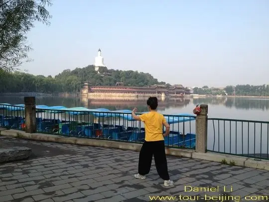 Morning Stroll around Beihai Park