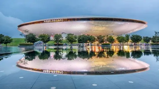 Mercedes-Benz Arena ( photo from the internet)