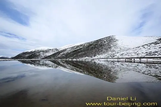 Bowa Mountain Plateau lake
