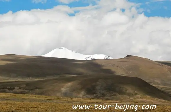 Shigatse Lhatse Tingri Road Trip (Tips, Photos & Maps)