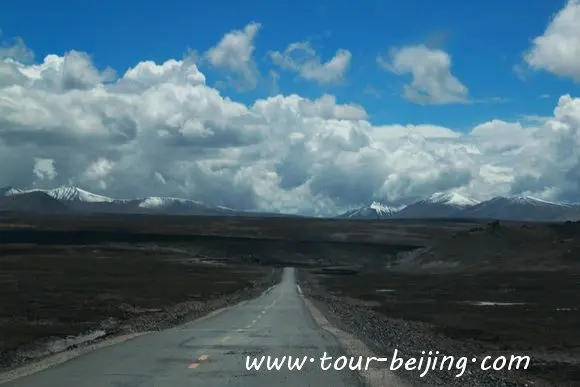Shigatse Lhatse Tingri Road Trip (Tips, Photos & Maps)