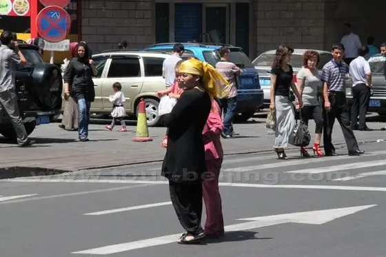 Crossing a street