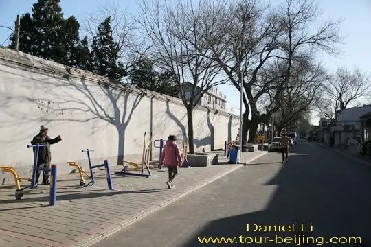 The 500 meters long Dingfu Street