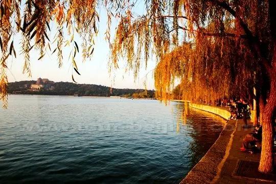 Sunset over Summer Palace (Tips & Photos)