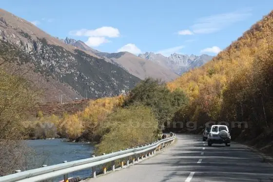 4-Wheel Drive Trip from Lhasa to Rakwa Tso (Tips, Photos & Map)