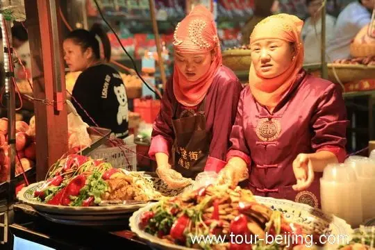 The Food Streets of Muslim Quarter