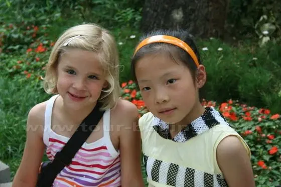 Grace and_her Chinese friend