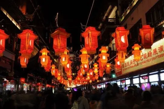 Guessing lantern riddles