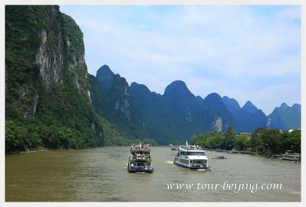Passing by the steep cliffs and idyllic villages