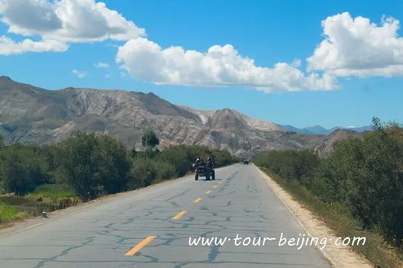 Gyantse County and Road Trip to Shigatse