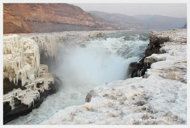 How to Visit Hukou Waterfall (Tips, Photos & Map)