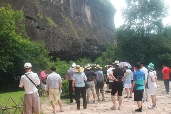 In front of the Huge Rock