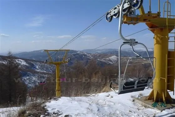Iron poles for the cable car
