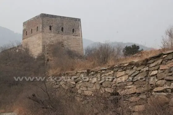 It is a half hour hike from the entrance to the first tower - Three Side Tower (三边楼).