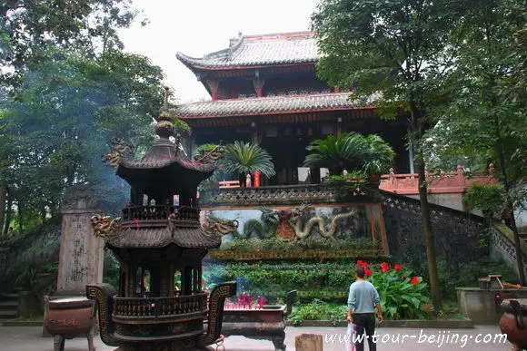How to visit Qingyang Palace in Chengdu (Tips, Photos & Map)