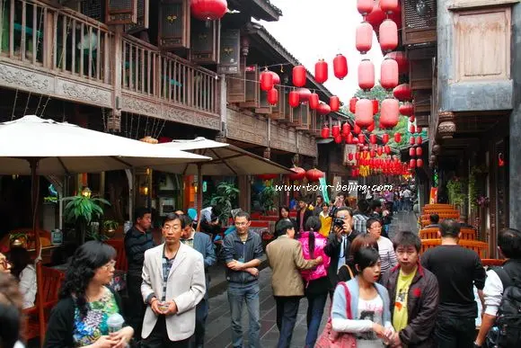 How to visit Jinli Old Street in Chengdu