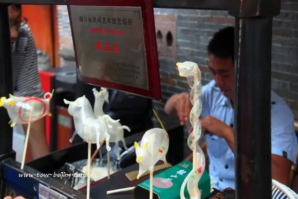 How to visit Jinli Old Street in Chengdu